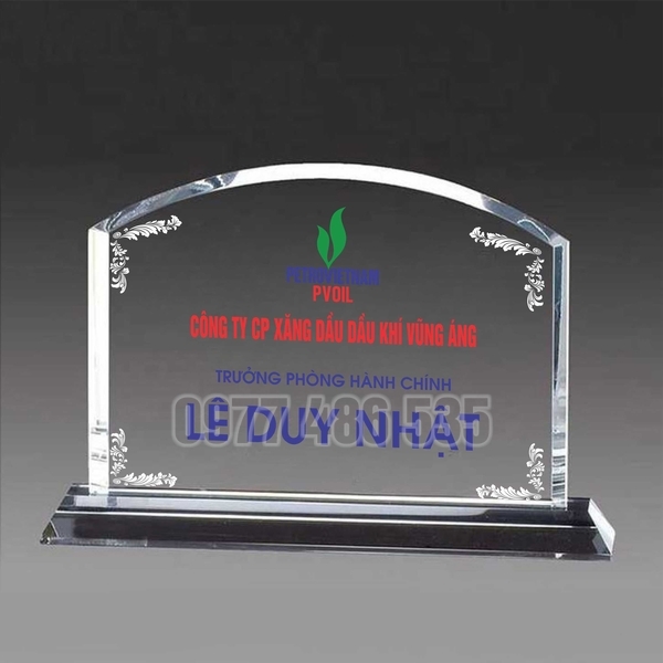Đơn vị chuyên cung cấp quà tăng cho doanh nghiệp, công ty như quà tặng pha lê, cup pha lê,kỷ niệm chương, bảng vinh danh, đồng hồ, áo mưa...