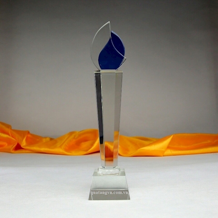Cup pha lê mẫu 03