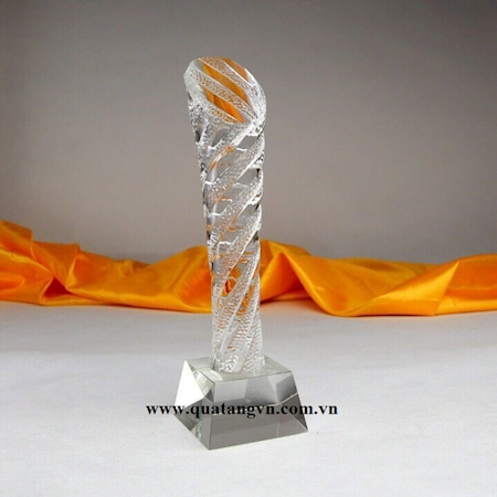 Cup pha lê mẫu 05
