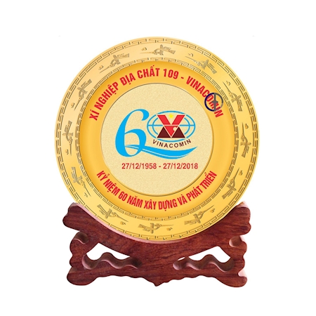 Kỷ niệm chương gỗ đồng 17