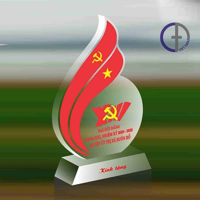 Đơn vị chuyên cung cấp quà tăng cho doanh nghiệp, công ty như quà tặng pha lê, cup pha lê, kỷ niệm chương, bảng vinh danh, đồng hồ, áo mưa...