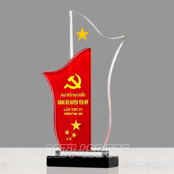Đơn vị chuyên cung cấp quà tăng cho doanh nghiệp, công ty như quà tặng pha lê, cup pha lê,kỷ niệm chương, bảng vinh danh, đồng hồ, áo mưa...
