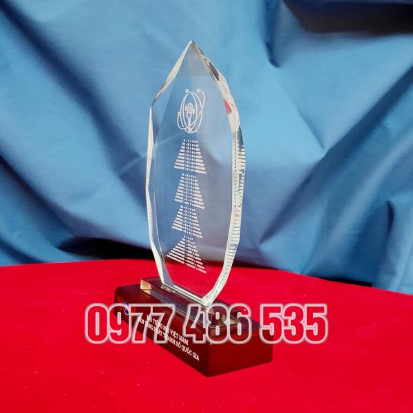 Pha Lê 3D  Mẫu 06
