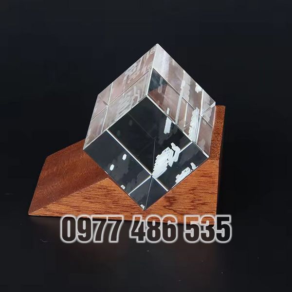 Pha Lê 3D Logo  Mẫu 10