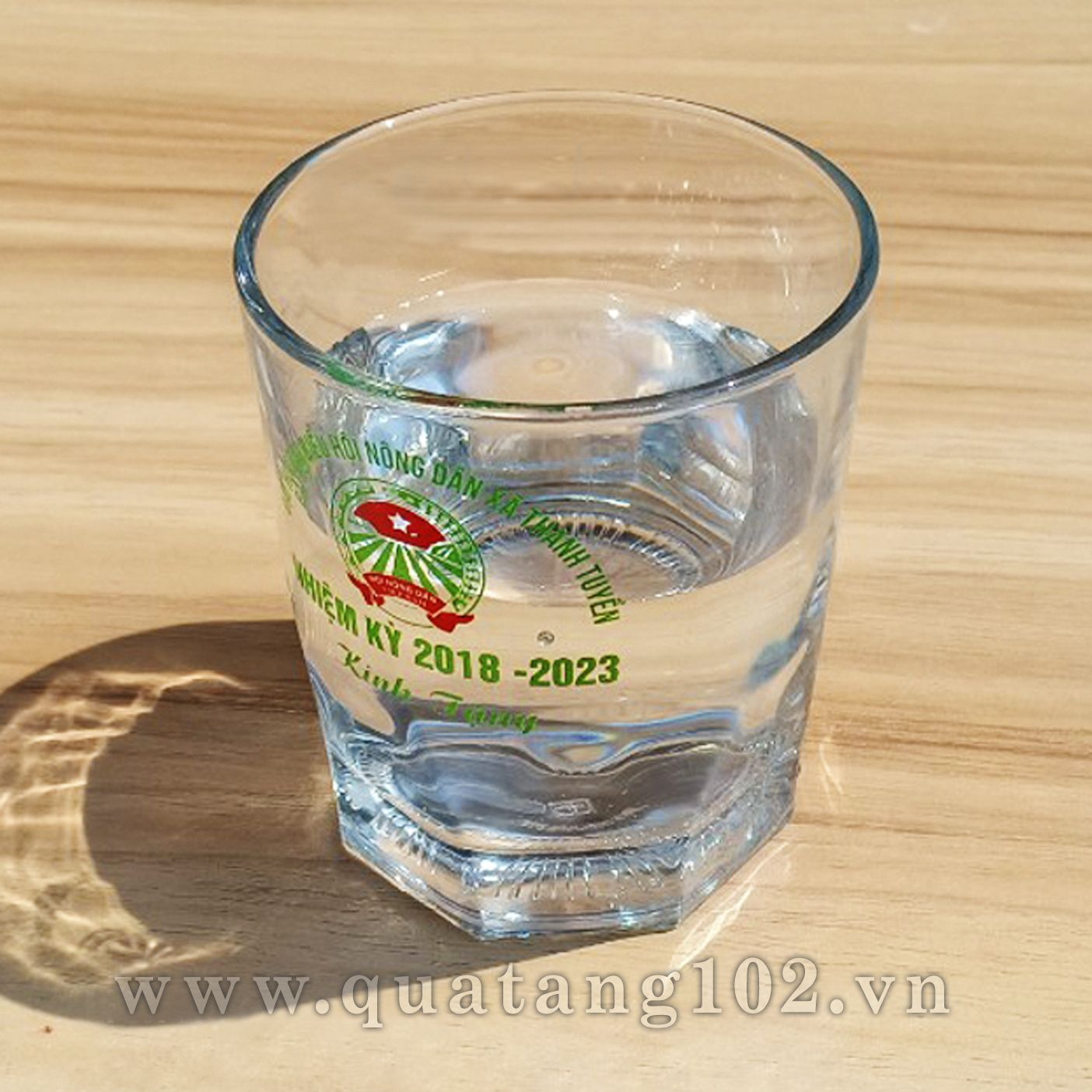 Quà tặng nhân viên 026