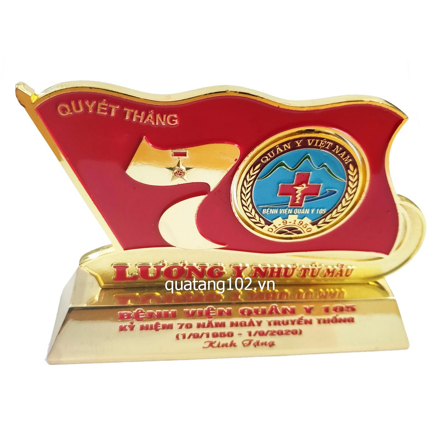 Đơn vị chuyên cung cấp quà tăng cho doanh nghiệp, công ty như quà tặng pha lê, cup pha lê, kỷ niệm chương, bảng vinh danh, đồng hồ, áo mưa...